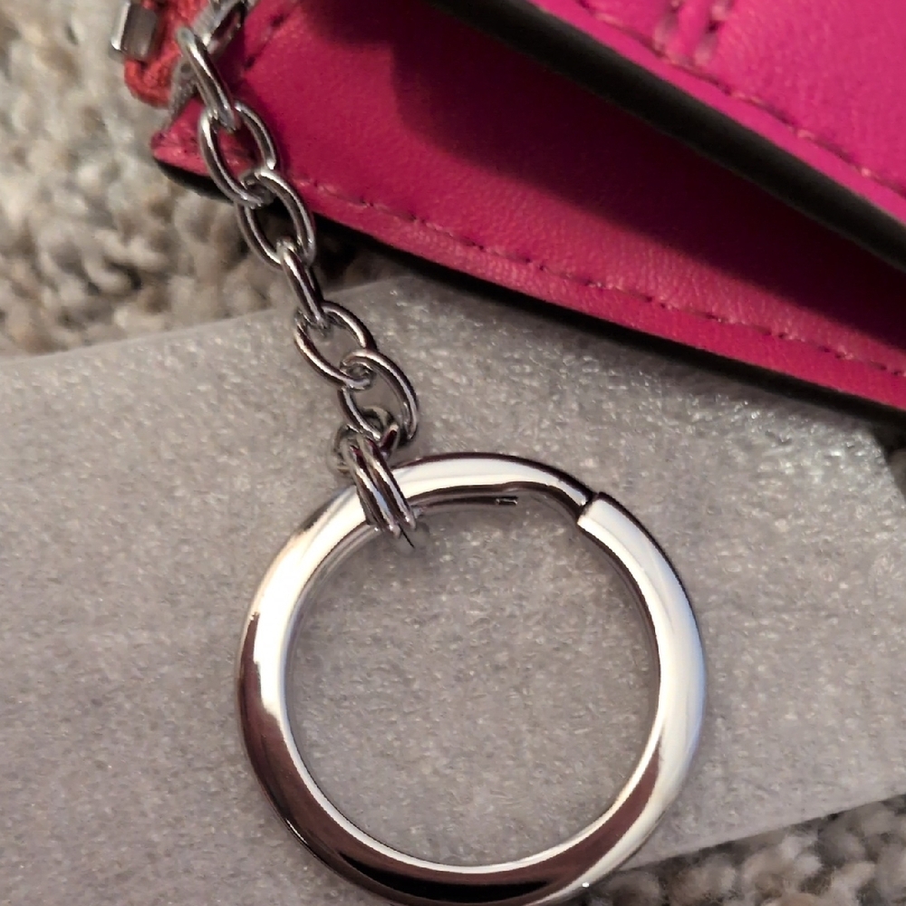 Michael Kors Fuchsia Quilted Wallet - Picture 7 of 12